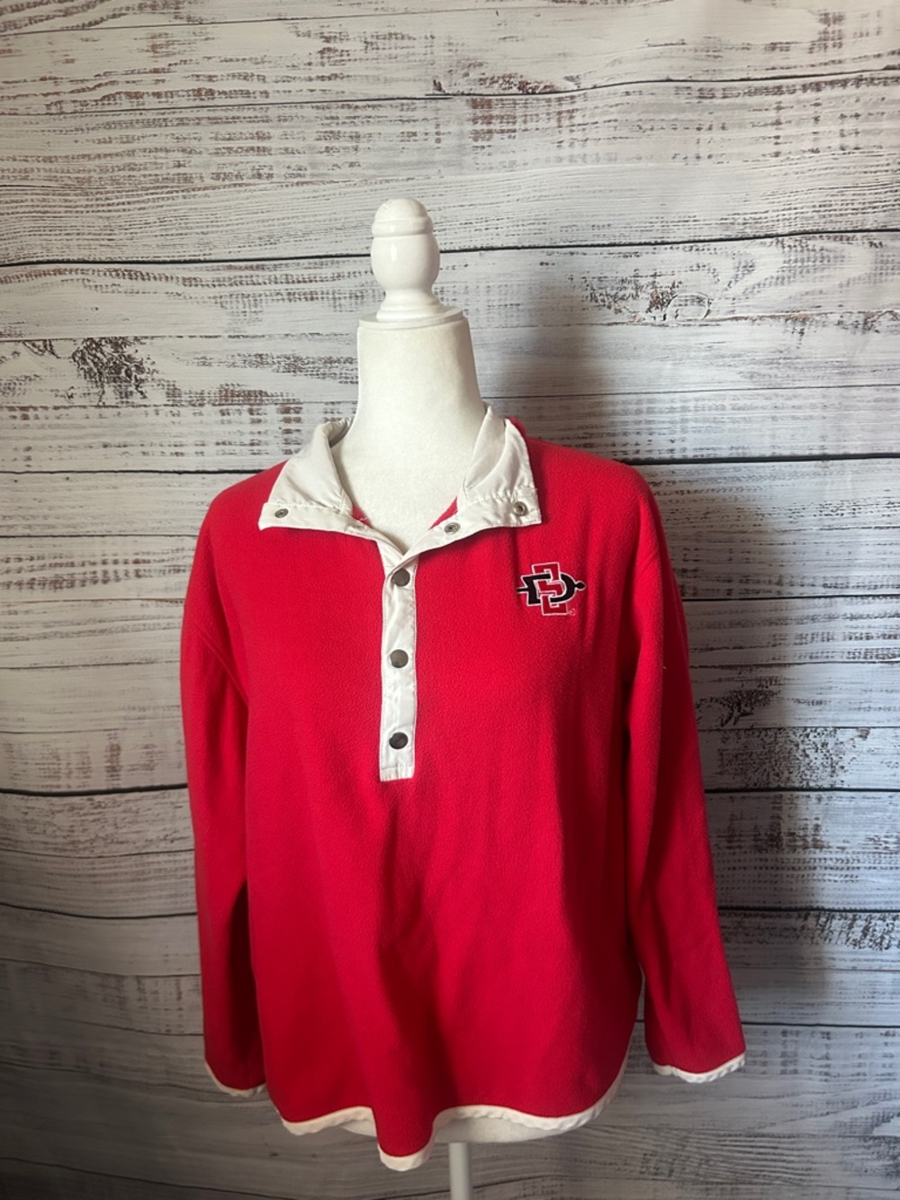 Women Red pullover SDSU sweater size large